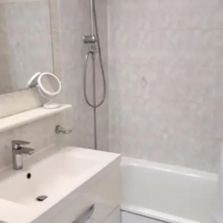 T2 Avec Piscine, Tennis, Wifi Et Garage A - Fr-1-610-92